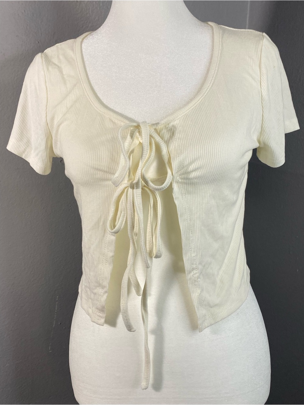 NWT- Zaful- Women’s Cream Ribbed Tie-Front Top